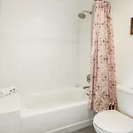 Hollywood Furnished Apartments